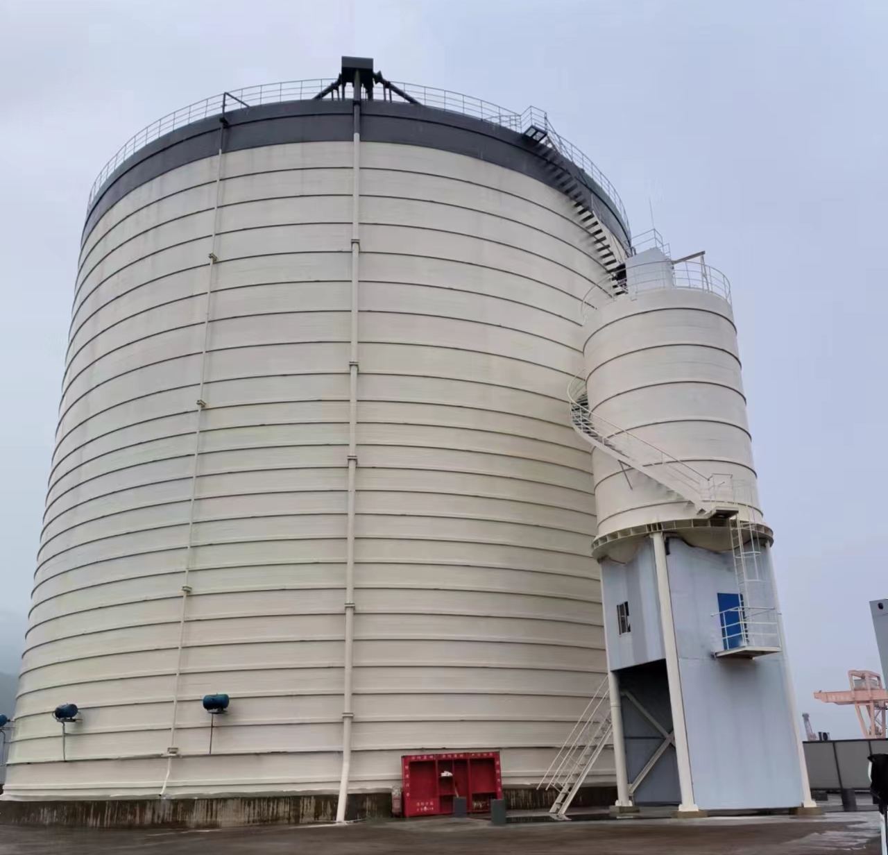 长岛10万吨水泥钢板库